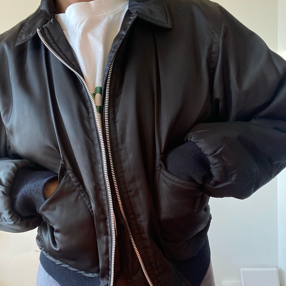 Bomber Jacket - L - Picture 4 of 9